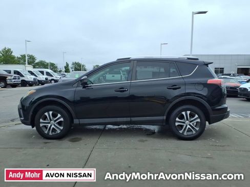 Used 2016 Toyota RAV4 LE FWD image 5