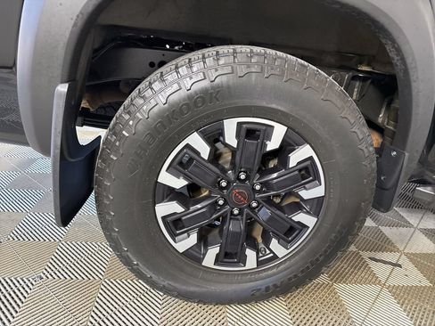 Used 2022 Nissan Frontier PRO-4X AWD/4WD image 31