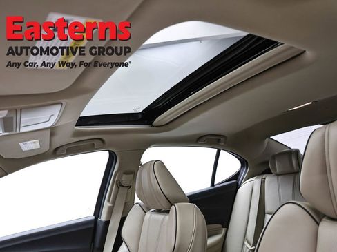 Used 2018 Acura TLX V6 w/ Technology Package FWD image 33