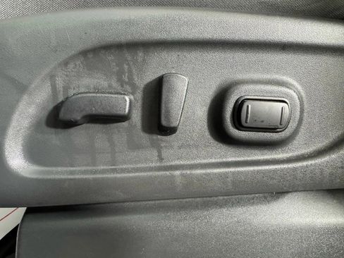 Used 2021 Nissan Titan SV w/ SV Convenience Package AWD/4WD image 34