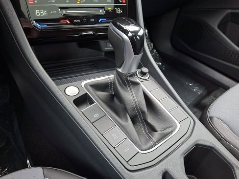 New 2026 Volkswagen Jetta SE image 11