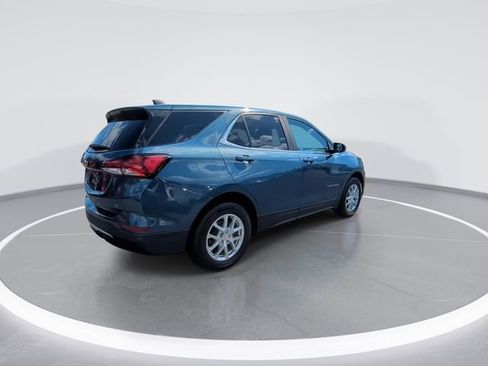 Used 2024 Chevrolet Equinox LT FWD image 8