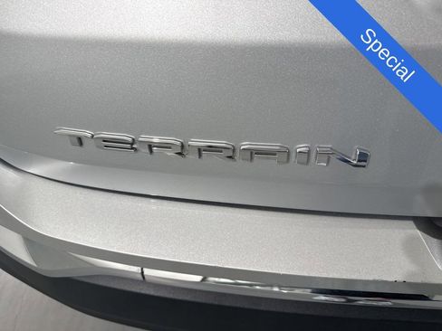 Used 2022 GMC Terrain SLT FWD image 9