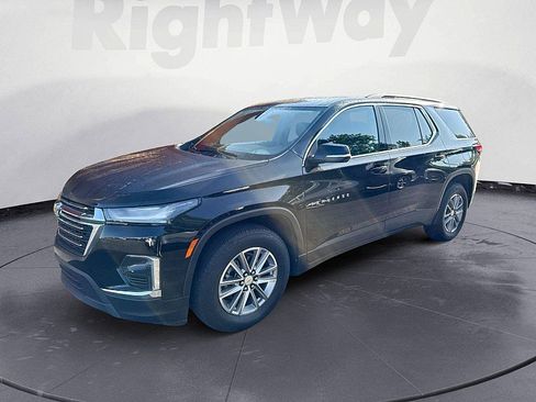 Used 2023 Chevrolet Traverse LT AWD/4WD image 1