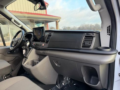 Used 2022 Ford Transit 350 XLT image 25