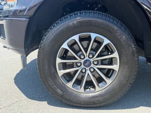 Used 2019 Ford F150 XLT w/ Equipment Group 302A Luxury AWD/4WD image 10