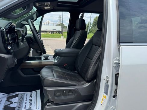Used 2024 Chevrolet Silverado 3500 High Country w/ Technology Package AWD/4WD image 39
