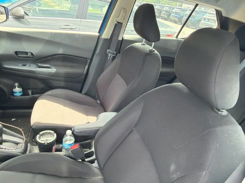 Used 2023 Nissan Kicks S FWD image 6