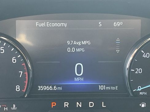 Used 2023 Ford Explorer ST-Line w/ Class IV Trailer Tow Package image 7