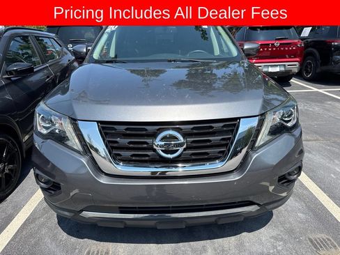 Used 2020 Nissan Pathfinder SV w/ Cargo Package FWD image 2