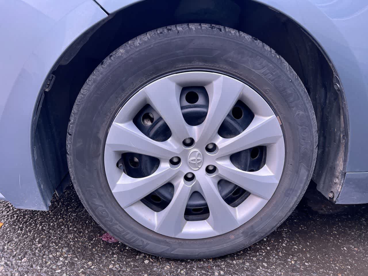 Used 2023 Toyota Corolla LE FWD image 10