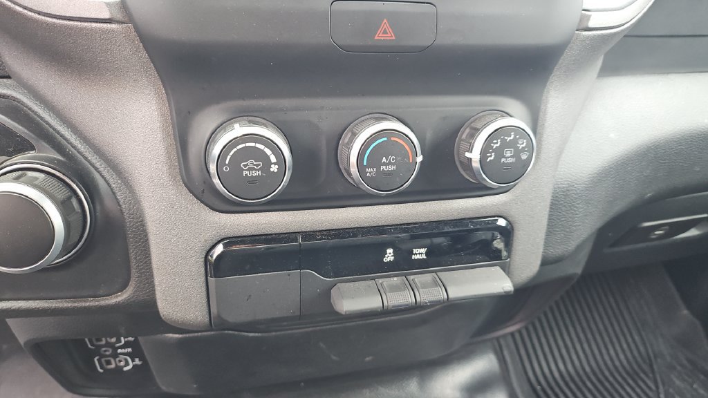 Used 2024 RAM 1500 Tradesman AWD/4WD image 14