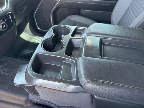 Used 2024 Chevrolet Silverado 2500 LT AWD/4WD image 25