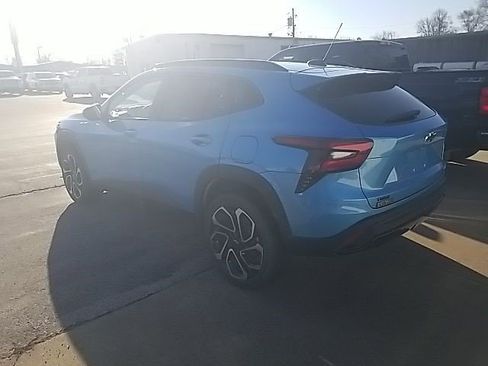 Certified 2025 Chevrolet Trax RS w/ Driver Confidence Package image 15