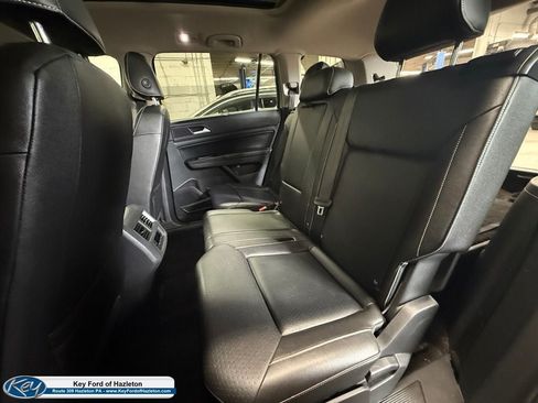 Used 2021 Volkswagen Atlas SE w/ Panoramic Sunroof Package AWD/4WD image 28
