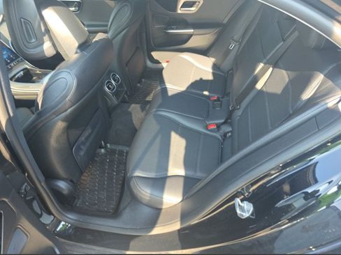 Used 2022 Mercedes-Benz C 300 4MATIC Sedan image 10