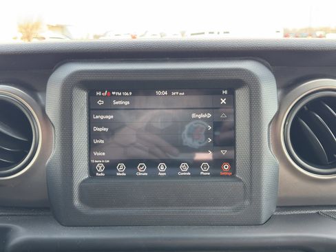 Used 2019 Jeep Wrangler Sport image 26