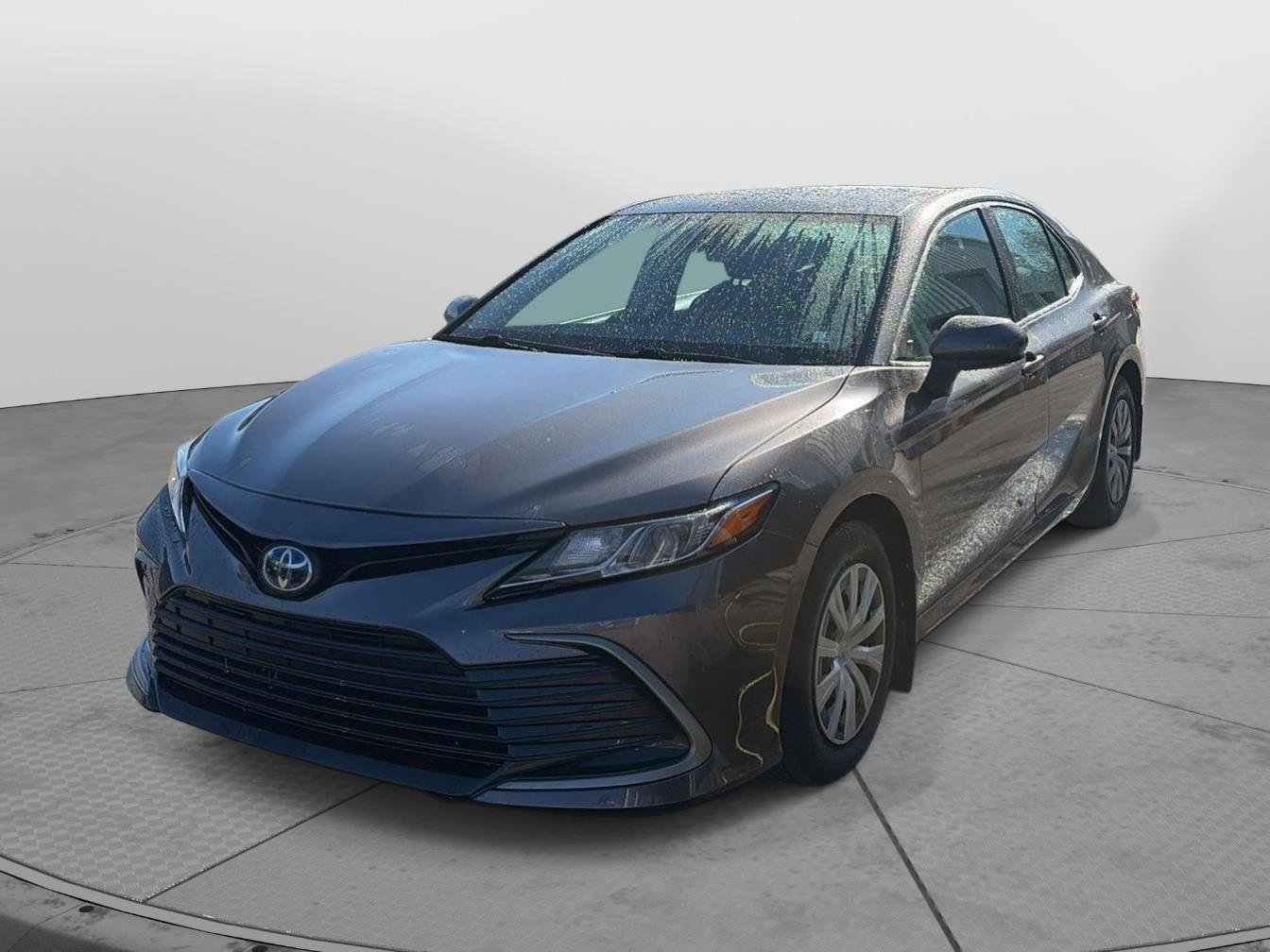 Used 2021 Toyota Camry LE FWD image 1