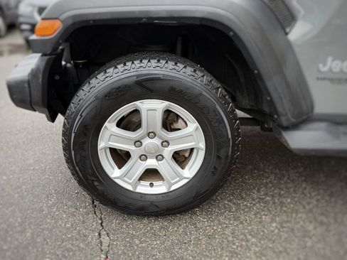 Used 2021 Jeep Wrangler Sport S image 20