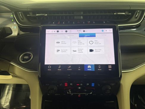 Used 2022 Jeep Grand Cherokee Limited 4xe w/ Luxury Tech Group II image 21