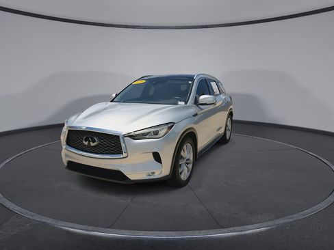 Used 2021 INFINITI QX50 Luxe w/ Cargo Package FWD image 4
