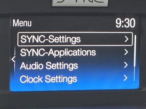 Used 2018 Ford Escape SE w/ Ford Safe & Smart Package image 5