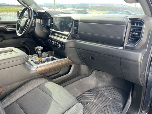 Used 2022 Chevrolet Silverado 1500 RST AWD/4WD image 27