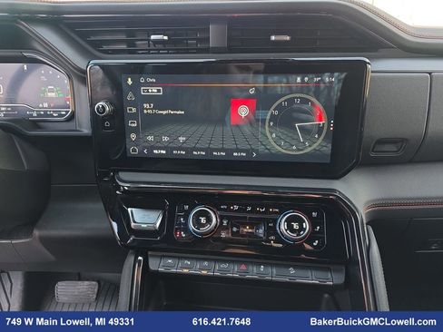 Used 2024 GMC Sierra 1500 AT4 w/ Technology Package image 19