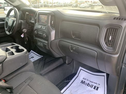 Used 2020 Chevrolet Silverado 1500 Custom w/ Custom Value Package image 28