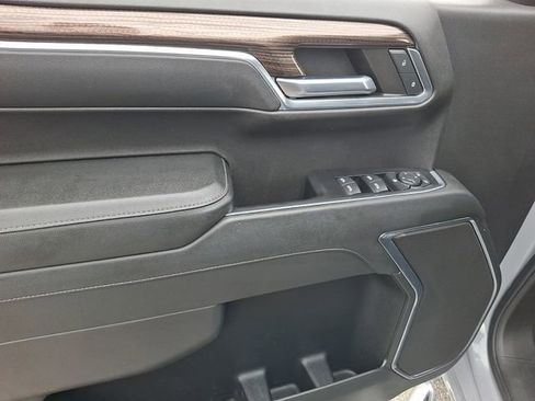 Used 2024 Chevrolet Silverado 1500 LT w/ Z71 Off-Road Package AWD/4WD image 12