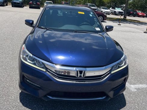 Used 2017 Honda Accord Sport image 12