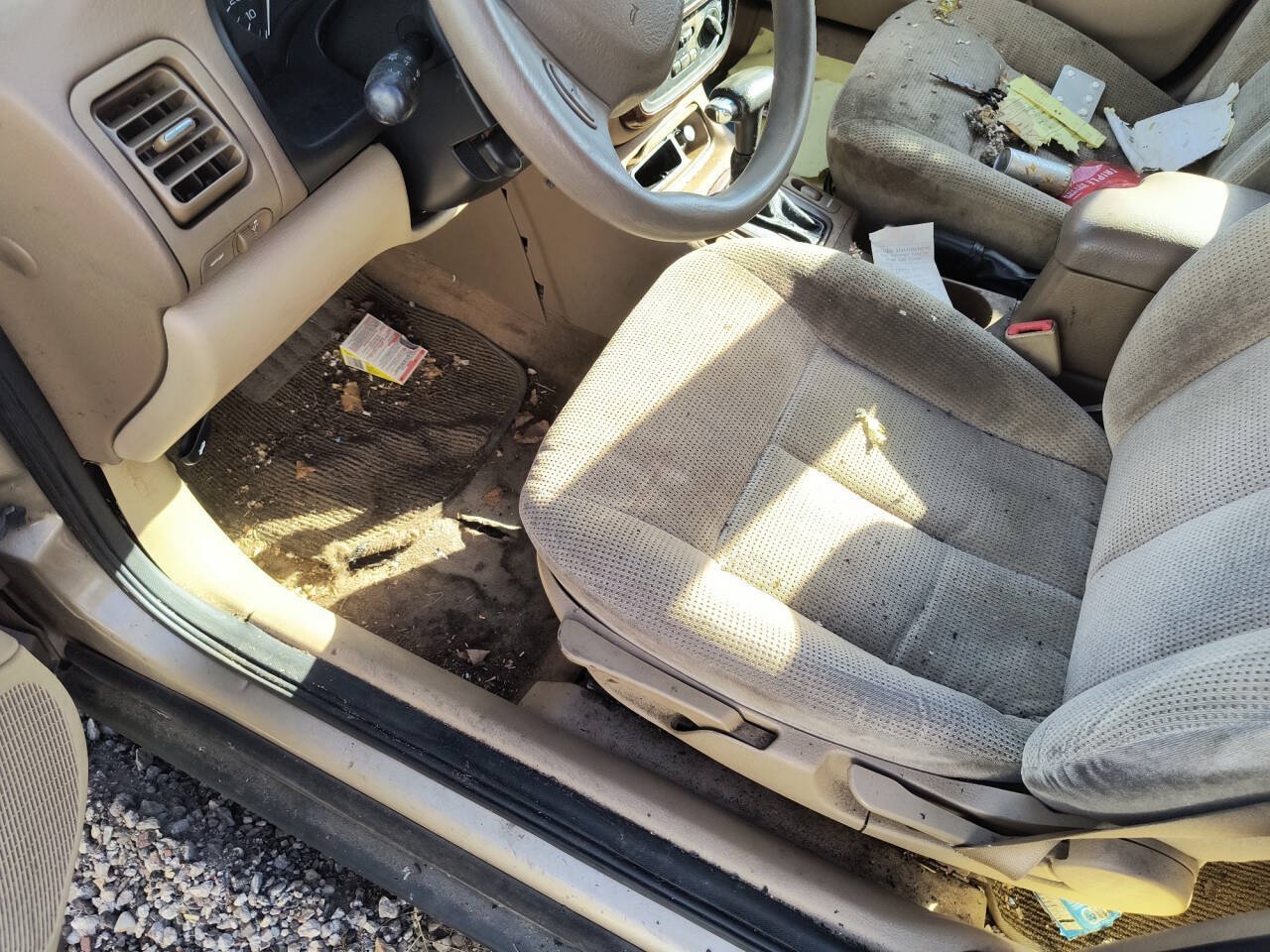 Used 2001 Saturn L-Series L200 FWD image 37