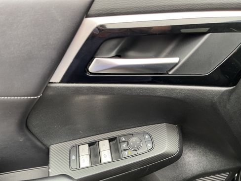 Used 2024 Mitsubishi Outlander SE AWD/4WD image 16