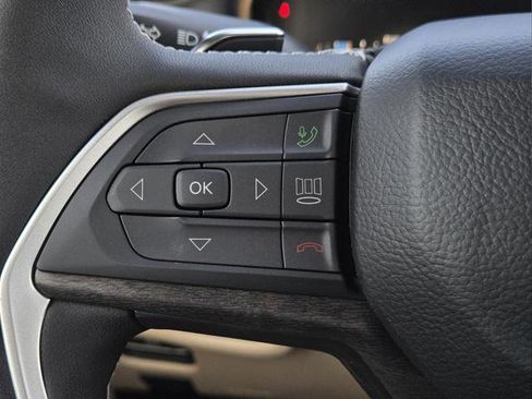 New 2026 Jeep Grand Cherokee Limited RWD image 10