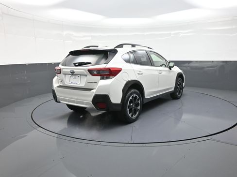 Used 2023 Subaru Crosstrek 2.0i Premium image 3