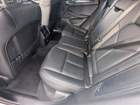 Used 2023 Porsche Macan image 20