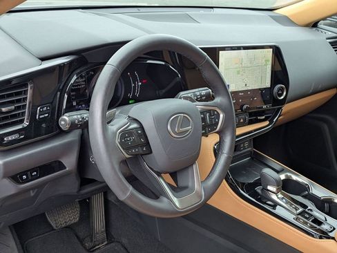 Used 2026 Lexus NX 350h 350h Premium image 4