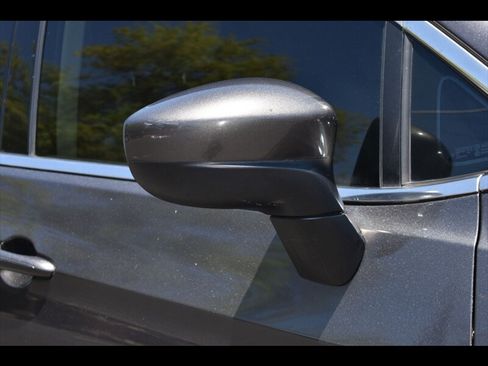 Used 2021 Chrysler Voyager Lxi FWD image 52