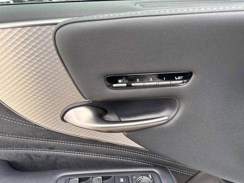 Used 2021 Lexus LS 500 F Sport w/ Dynamic Handling Package image 21