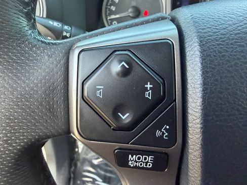 Used 2020 Toyota Tacoma SR5 RWD image 21