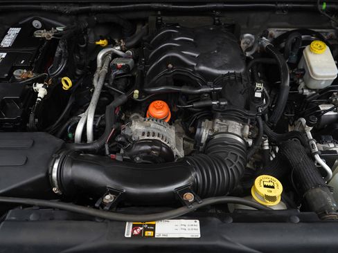 Used 2013 Jeep Wrangler Unlimited Sport image 28