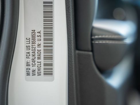 New 2026 Jeep Grand Cherokee L Laredo AWD/4WD image 38