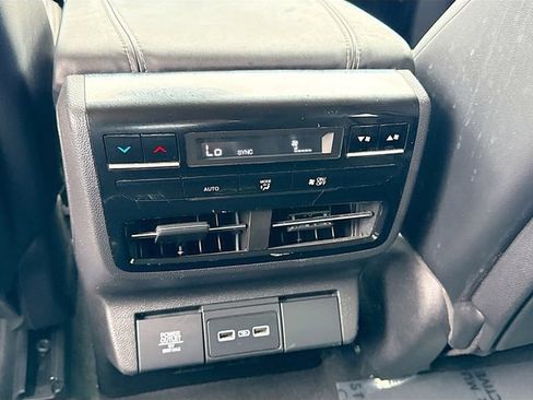 Used 2023 Acura MDX FWD w/ Technology Package image 21