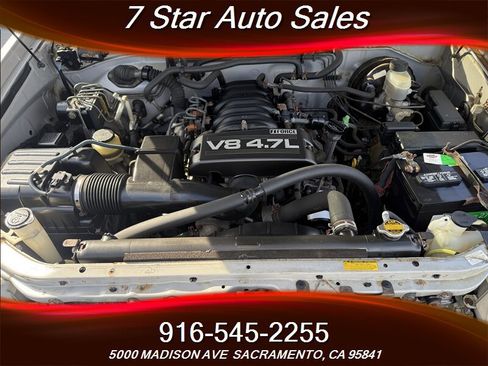 Used 2005 Toyota Sequoia SR5 image 18