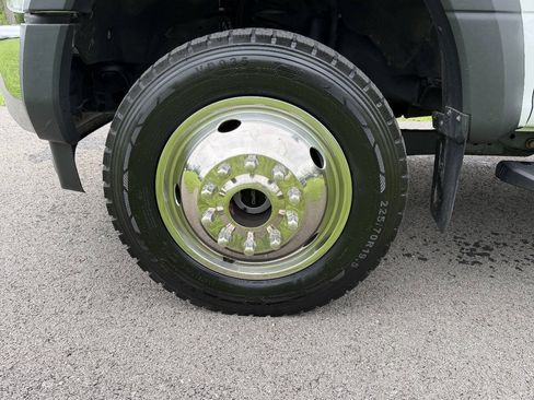 Used 2019 Ford F550 4x4 Regular Cab Super Duty image 38