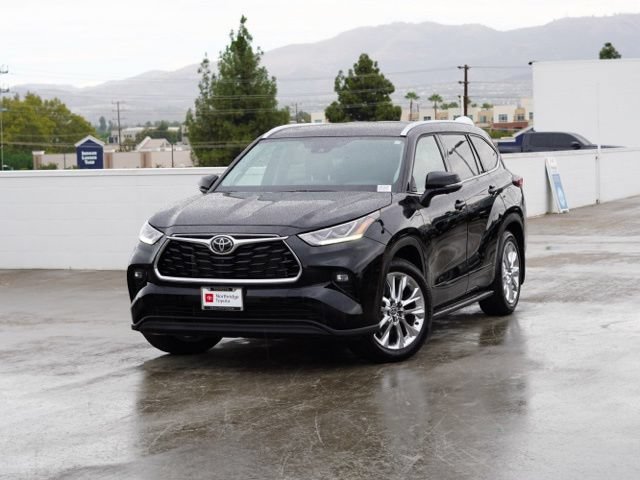 Certified 2026 Toyota Highlander Limited w/ Protection Package #3 (TMS) AWD/4WD image 4