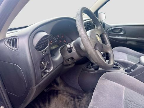 Used 2008 Chevrolet TrailBlazer LT w/ Sun And Sound Package AWD/4WD image 10
