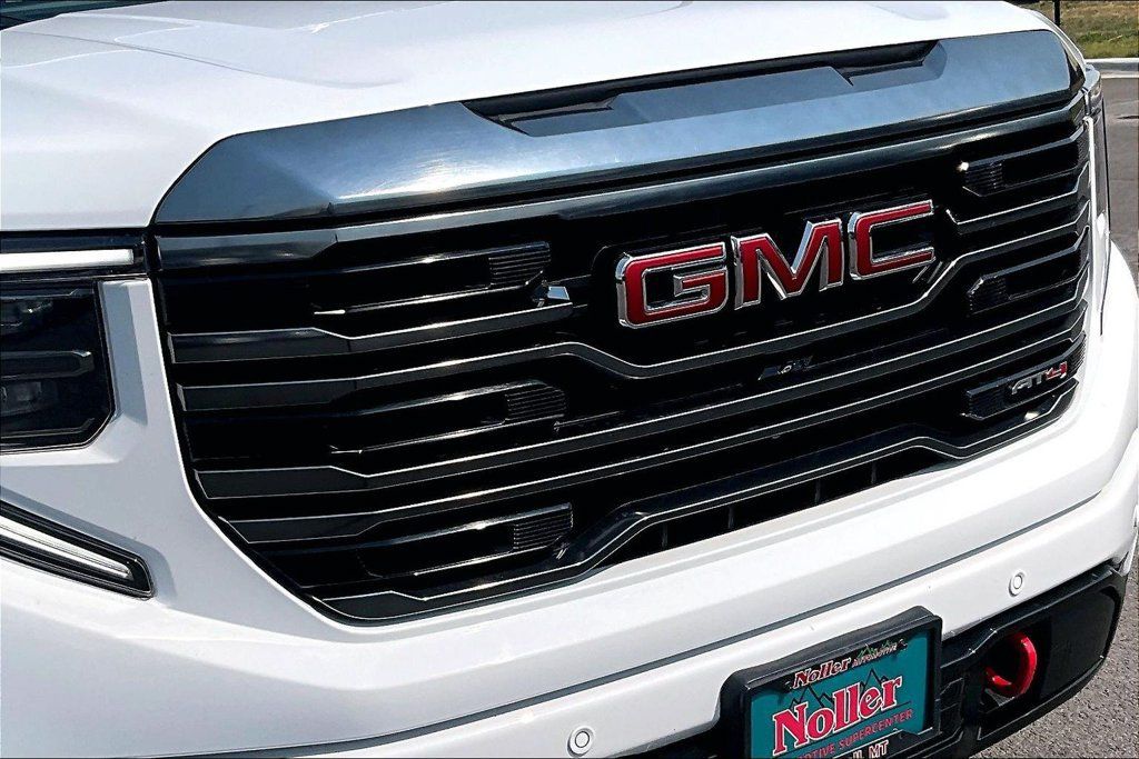 Used 2024 GMC Sierra 1500 AT4 w/ AT4 Preferred Package AWD/4WD image 29