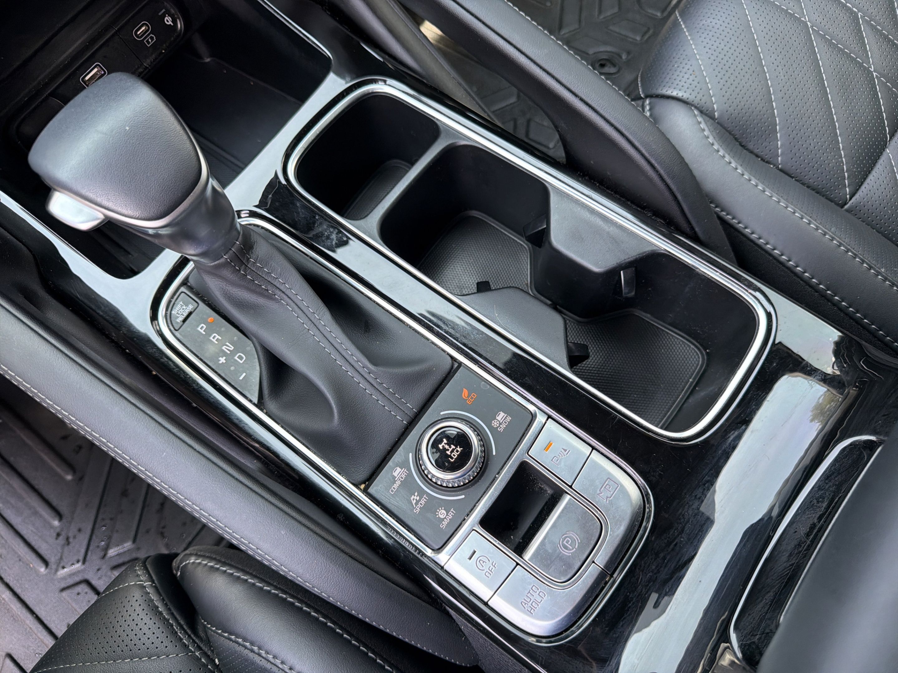 Certified 2025 Kia Telluride SX Prestige X-Line AWD/4WD image 15
