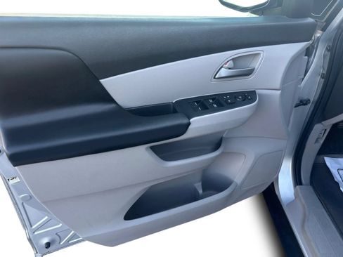 Used 2012 Honda Odyssey EX-L image 10